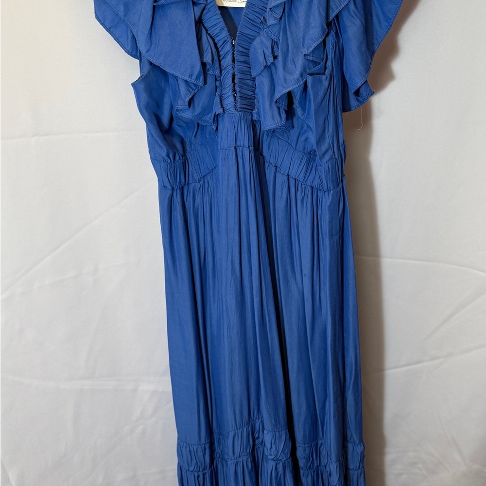 Elegant Blue Ruffled Dress (with pockets)